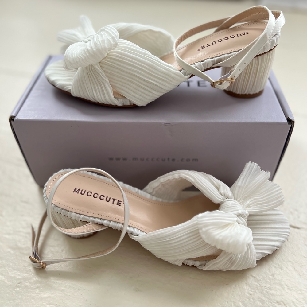 White Pleated Knot Block Heel Sandals